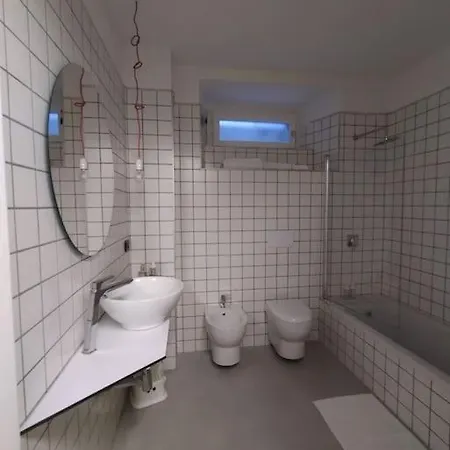 The Garden House Apartment *