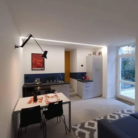 The Garden House Apartment